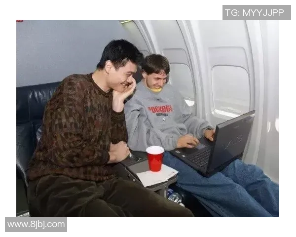 从恶作剧到挚友泰勒与姚明的50个麻辣鸡翅情谊之旅